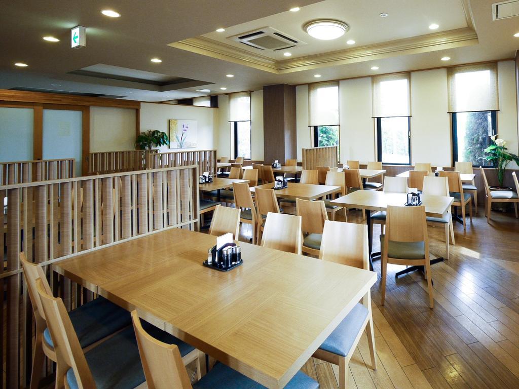 Hotel Route-Inn Yonezawa Ekihigashi Exterior photo